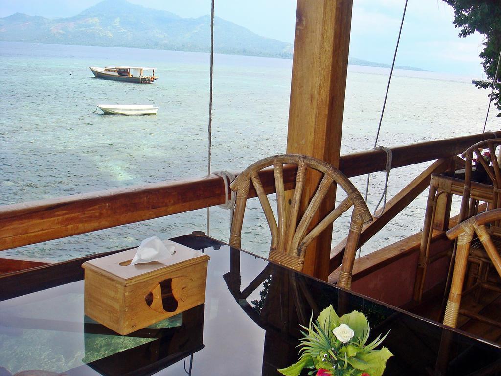 Bunaken Divers Sea Breeze Resort Экстерьер фото