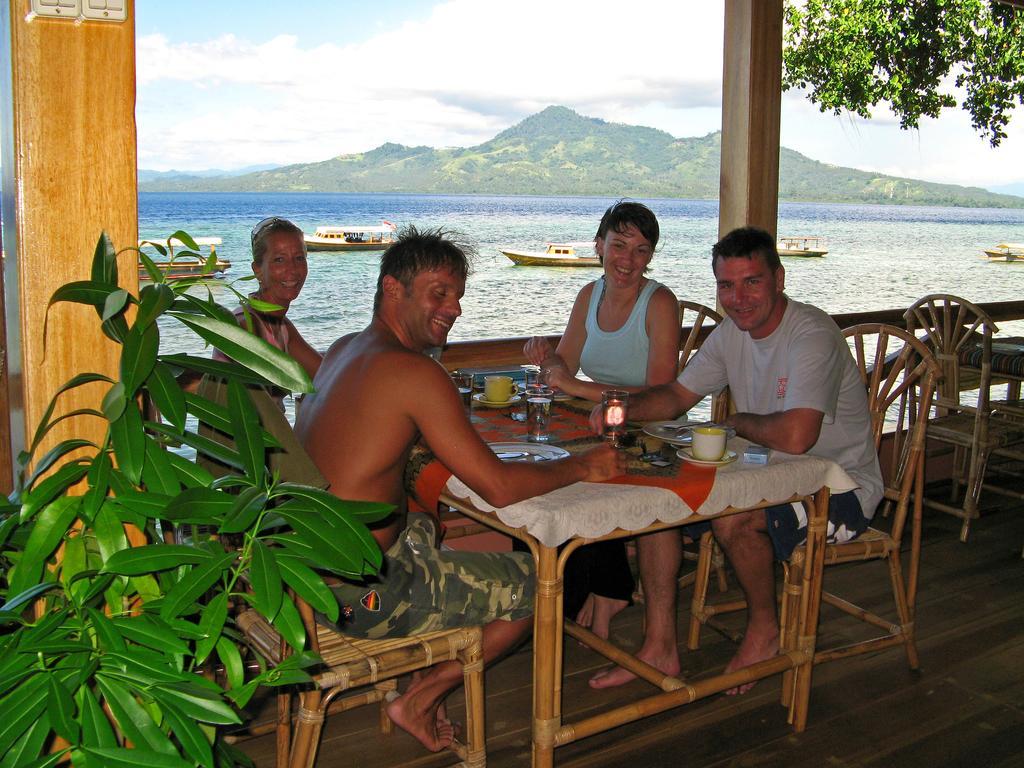 Bunaken Divers Sea Breeze Resort Экстерьер фото