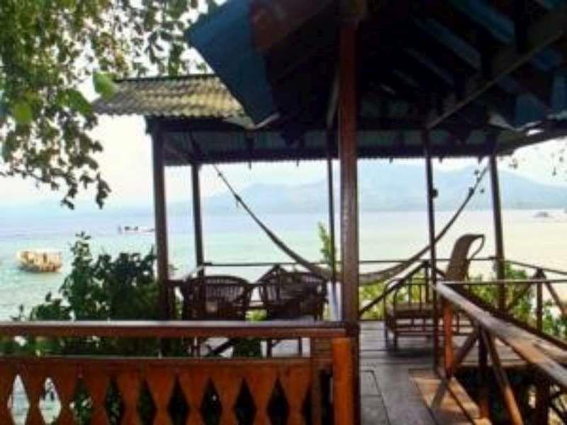 Bunaken Divers Sea Breeze Resort Экстерьер фото