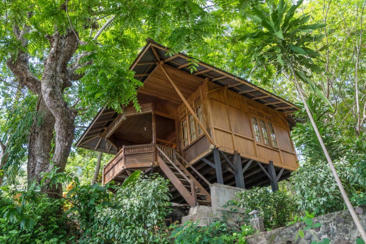Bunaken Divers Sea Breeze Resort Экстерьер фото